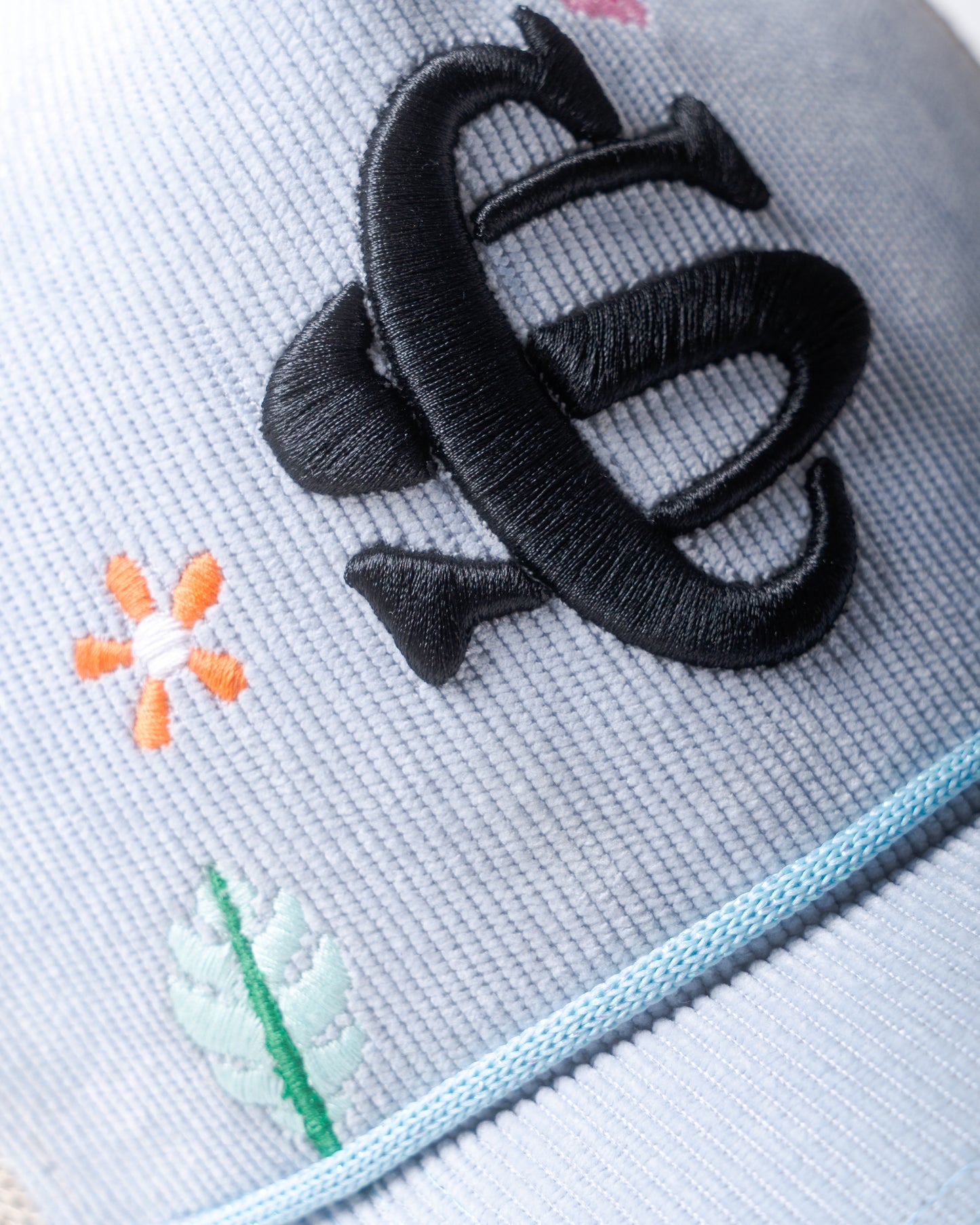 BLUE GARDEN HAT
